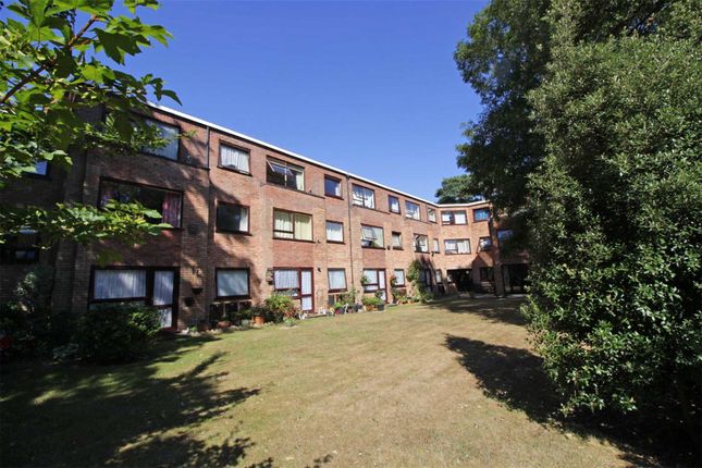 Thumbnail Flat for sale in Homefield House, Barton Court Road, New Milton, Hampshire