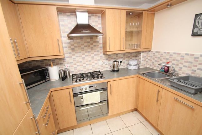 25, Rigel Close, Swindon photo 3
