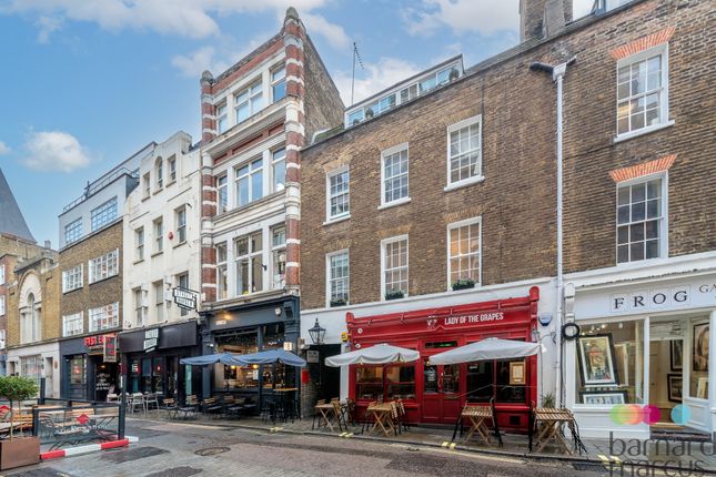 Flat for sale in Maiden Lane, Covent Garden, London