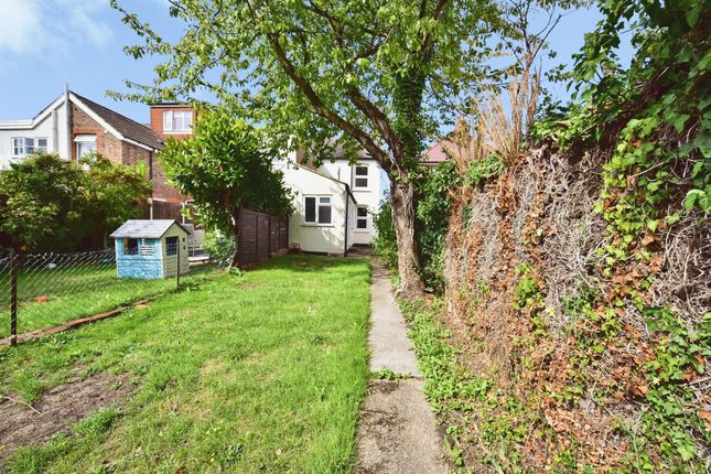 5, Alma Road, West Malling photo 3