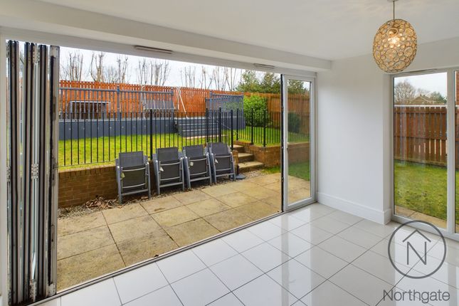 17 Oak Crescent, Ferryhill photo 4