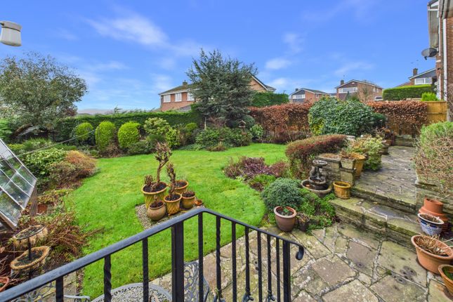 18, Morley Close, Dronfield photo 2