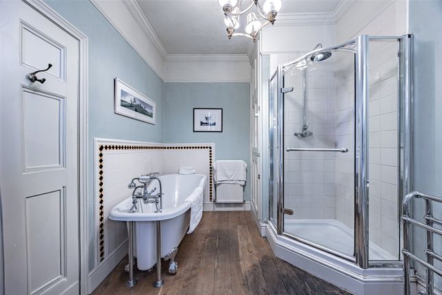 Ensuite