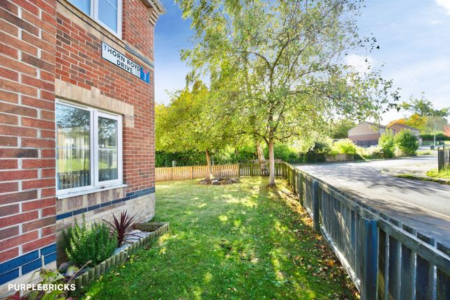 Thornroyd Drive, Bradford photo 4