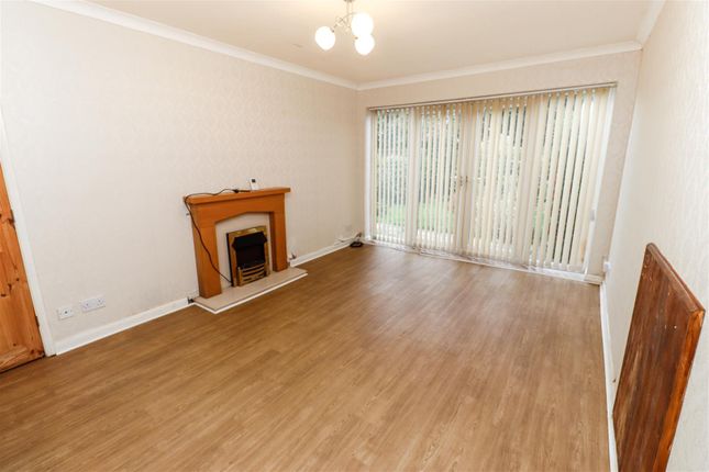 17, St. Johns Close, Brinsley photo 3