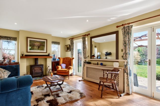 Willey Farm, Chamber Lane, Farnham photo 4