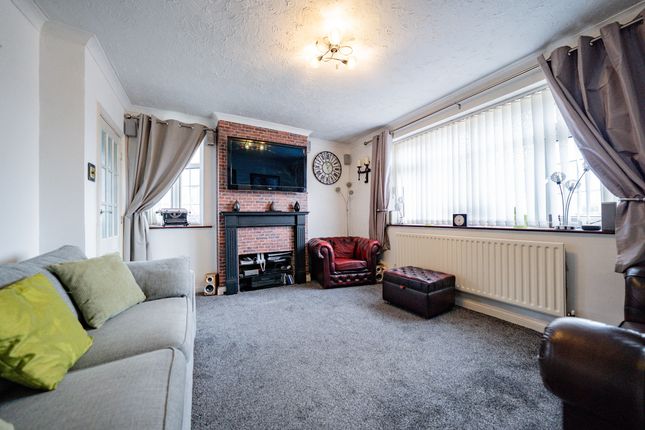 26 Methuen Avenue, Leicester photo 4