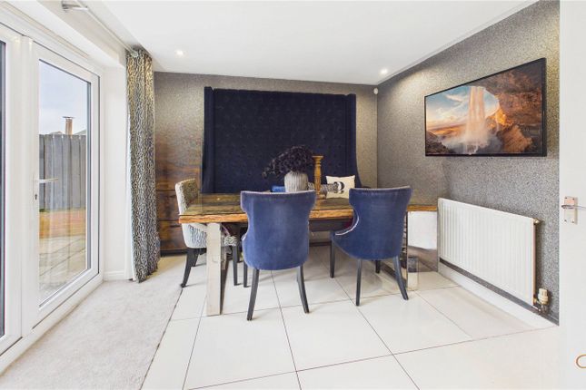 20, Galava Walk, Ingleby Barwick photo 3