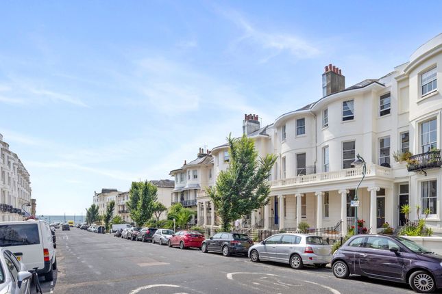 Flat for sale in Lansdowne Place, Hove