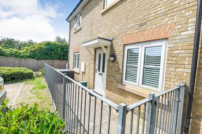 Flat 1, Flux House 15 Blacksmith Close, Sunbury-On-Thames photo 2