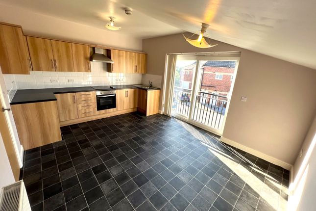 Thumbnail Flat to rent in Grovehill Road, Beverley