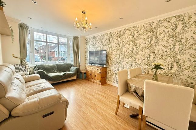 5, Calnwood Road, Luton photo 2
