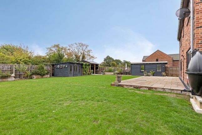 4 Hampton Close, King's Lynn photo 4