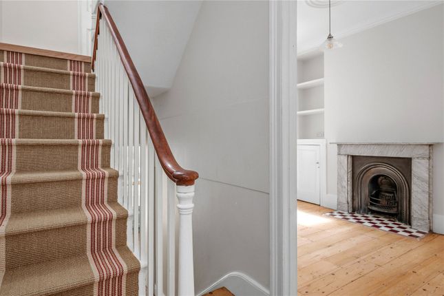 35, Ripplevale Grove, London photo 4