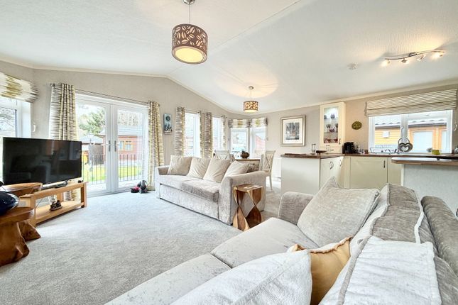 Grand Eagles Luxury Lodge Park, Nether Coul, Auchterarder photo 3