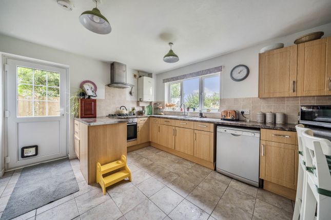 7, St. Andrews Close, Holsworthy photo 4