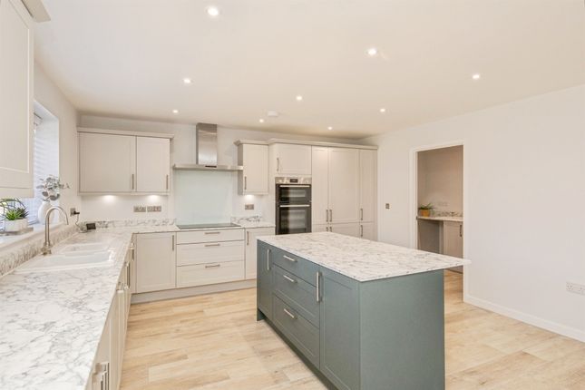3, Blacksmiths Close, Ipswich photo 4