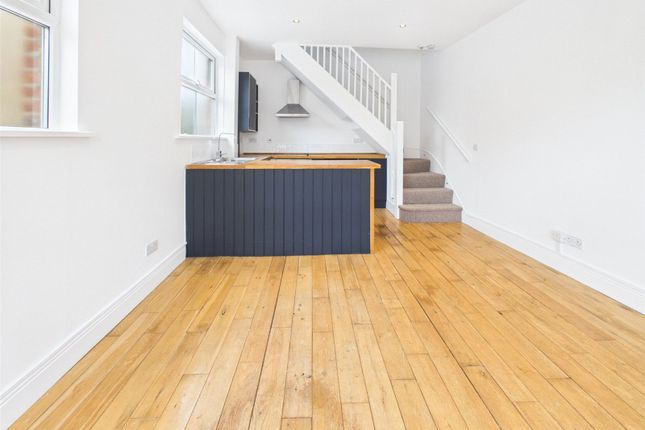 1A, Laurel Avenue, Twickenham photo 2