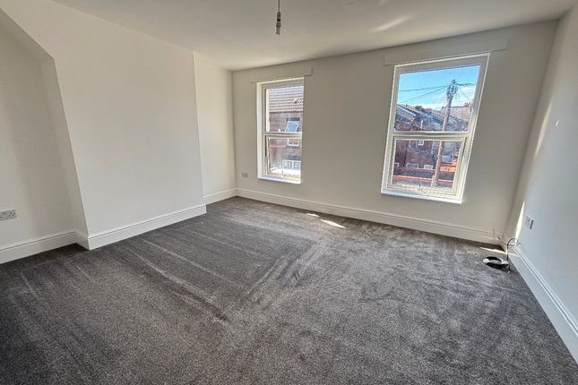 4 Hughestead Grove, Liverpool photo 4