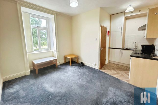 3, Grove Hall, West Yorkshire photo 2