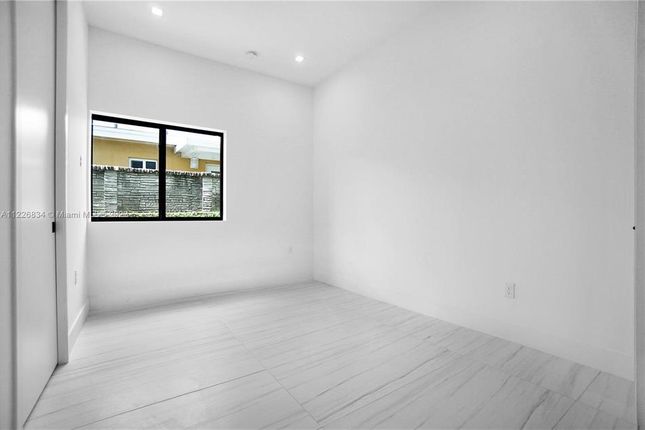 Town house for sale in 3501 Nw 11 Ct # B, Miami, Florida, 33127, United States Of America