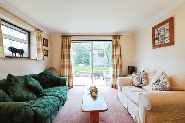 23, Sycamore Grove, Southam photo 4
