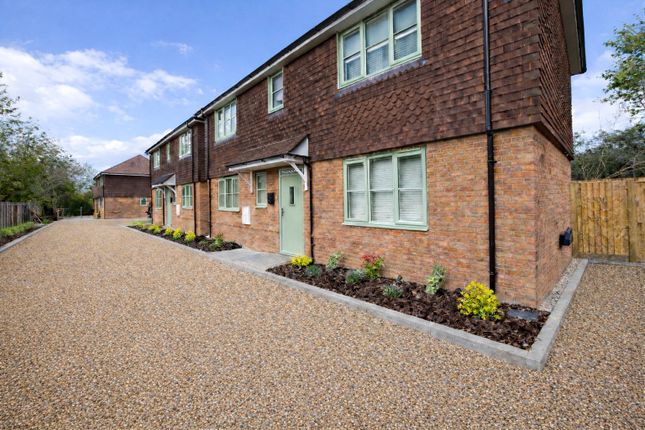 3-bed detached on New Road, Guildford, £695,000