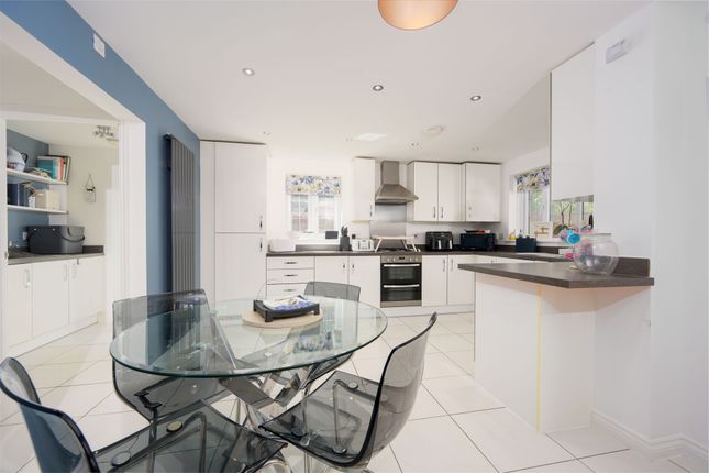 1, Hobby Drive, Corby photo 4