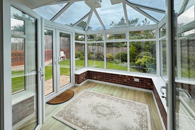 52, Baker Drive, Nettleham photo 3
