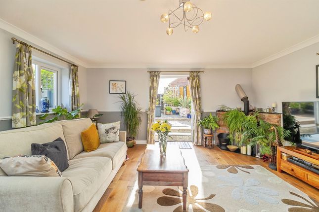 White Cottage, 15, Bedford Road, Bedford photo 4