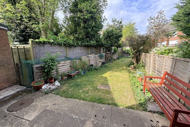 80, Vincenzo Close, Hatfield photo 3