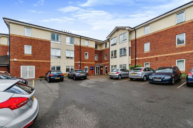 Flat for sale in Brockhurst Crescent, Walsall, West Midlands