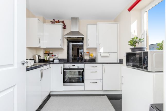 8 (flat 14), Flaxmill Place, Bonnington, Edinburgh photo 4