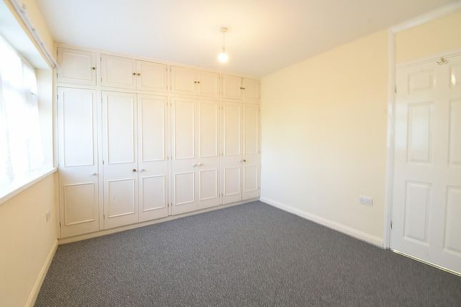 42, Chapel Lane, Uxbridge photo 5