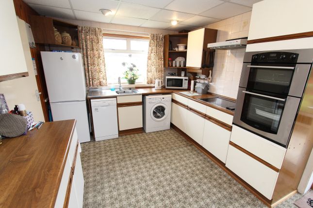 43, Princes Avenue, Dartford photo 4