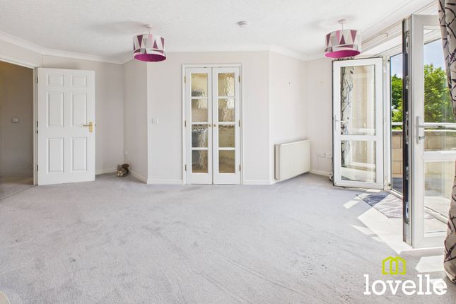 23, Shardeloes Court, Kingtree Avenue, East Riding of Yorkshire photo 3