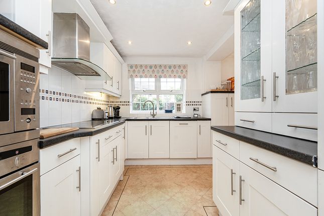 1, Rivett Close, BALDOCK photo 2