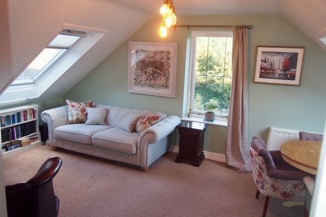 French Apartments Lansdowne Road Purley Cr8 2 Bedroom Flat For