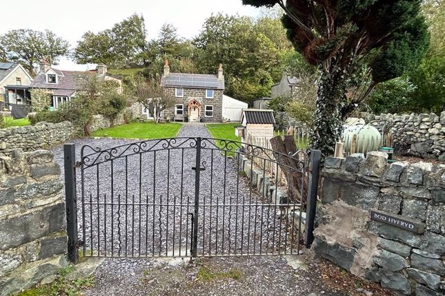 Cottage for sale in Valley Road, Llanfairfechan