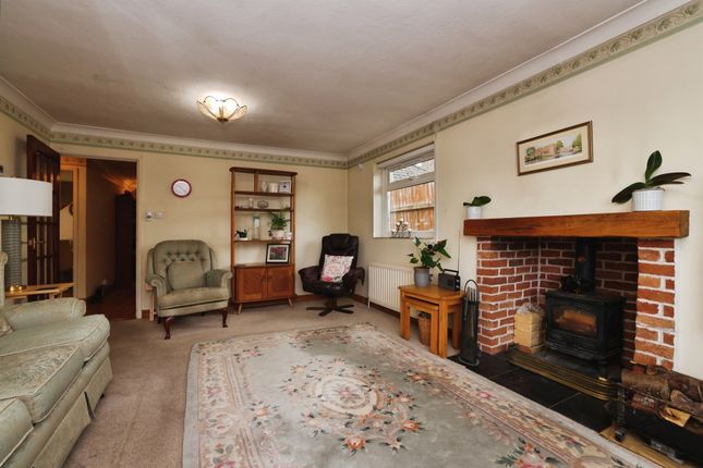Deeping, Witt Road, Salisbury photo 4
