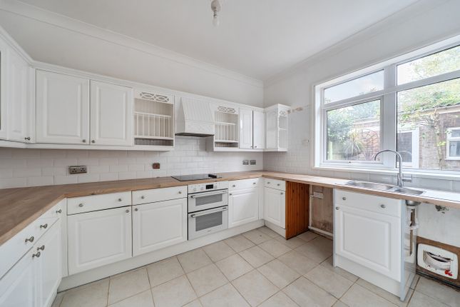 29, Twyford Avenue, Southampton photo 2