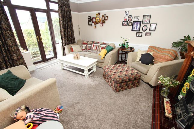 307, Moorside Road, Bradford photo 2