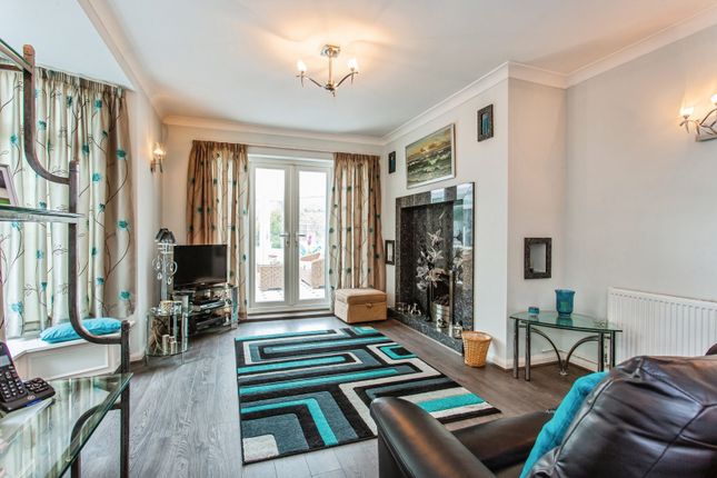 493, Little Wakering Road, Southend-On-Sea photo 4