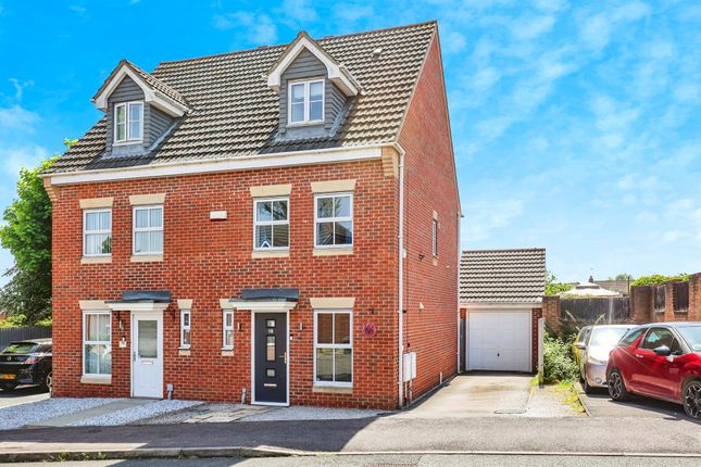 Town house for sale in Crown Way, Langley Mill, Nottingham