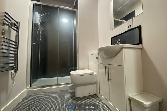 Flat, A Leopold St, Loughborough photo 5