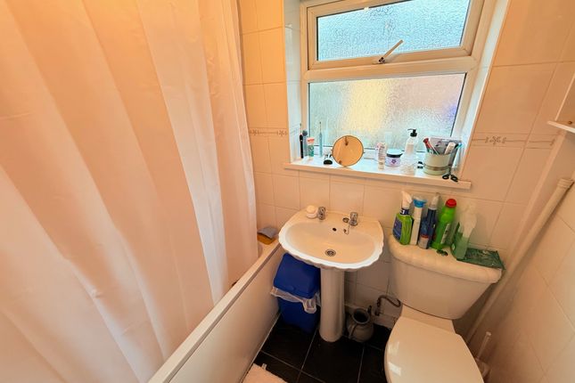 150, BURTON-ON-TRENT photo 5