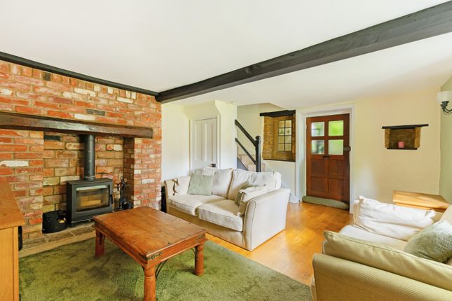 2, Moreton Road, Eydon photo 3
