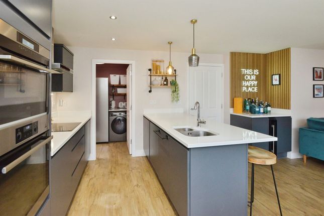 39, Harvington Crescent, MILTON KEYNES photo 4