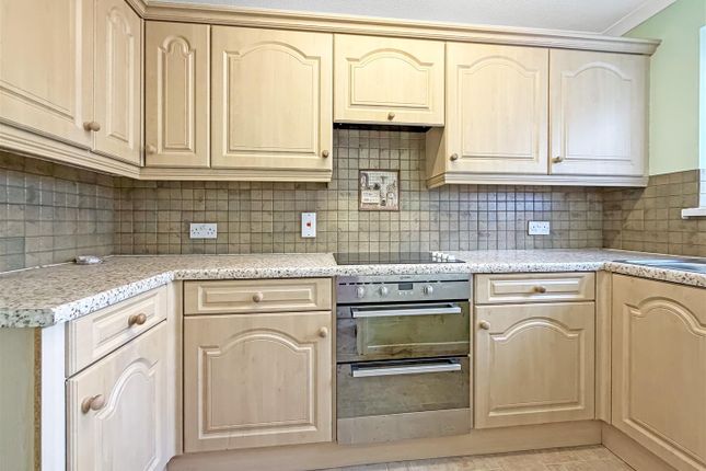 10, Kings Court, Newton Abbot photo 4