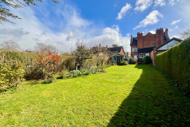 148 Oulton Road, Stone photo 4